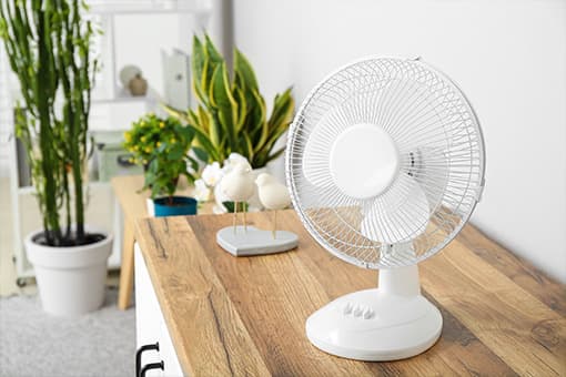 ventilateur dans une chambre