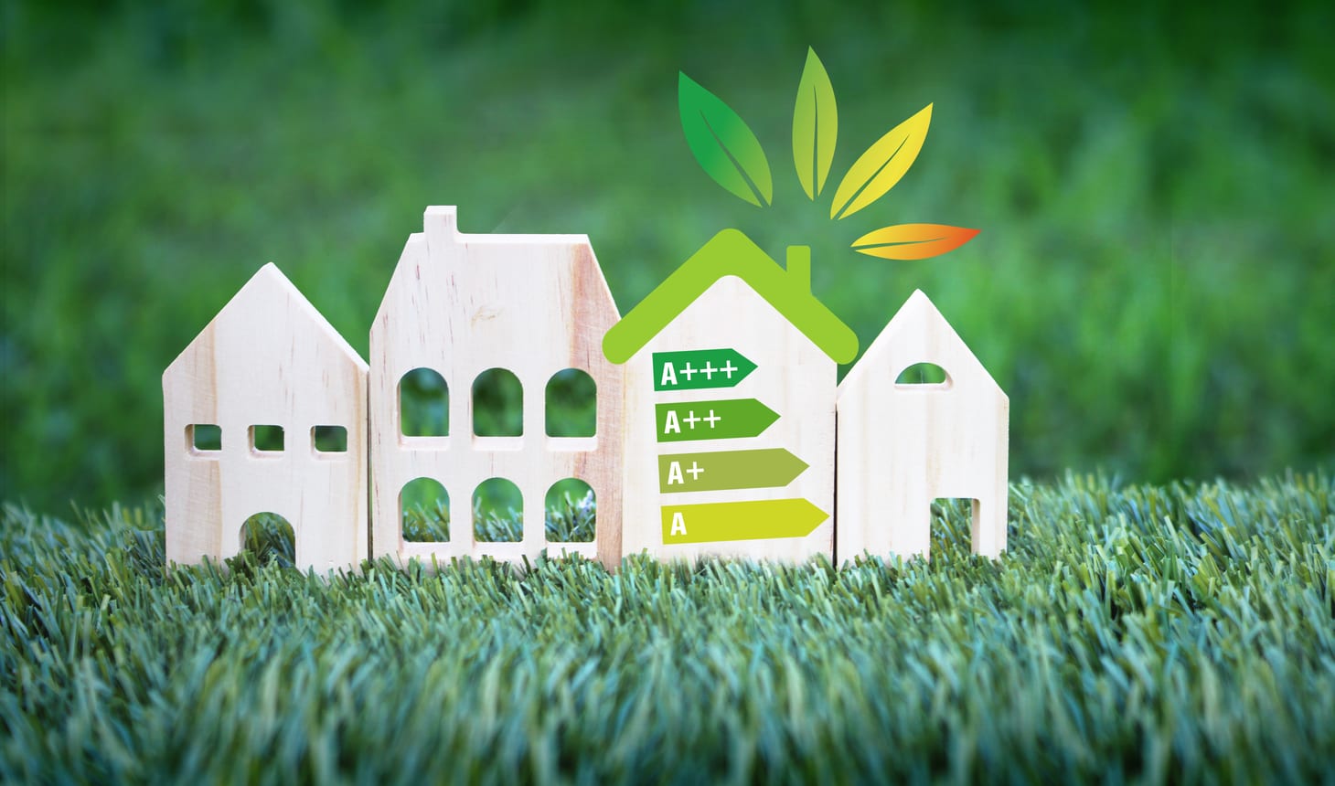 petites maisons en cartons sur de l'herbe
